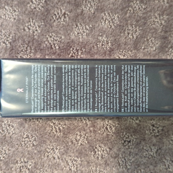 NIB! Revitalash Cosmetics Double-Ended Volume Set - Picture 4 of 4